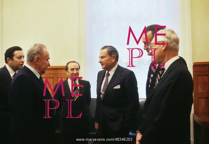 : Soviet Premier Alexei Kosygin and US magnate David : Soviet Premier Alexei Kosygin and US magnate David