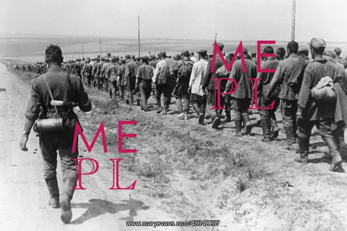 : Soviet prisoners, August 1941 : Soviet prisoners, August 1941