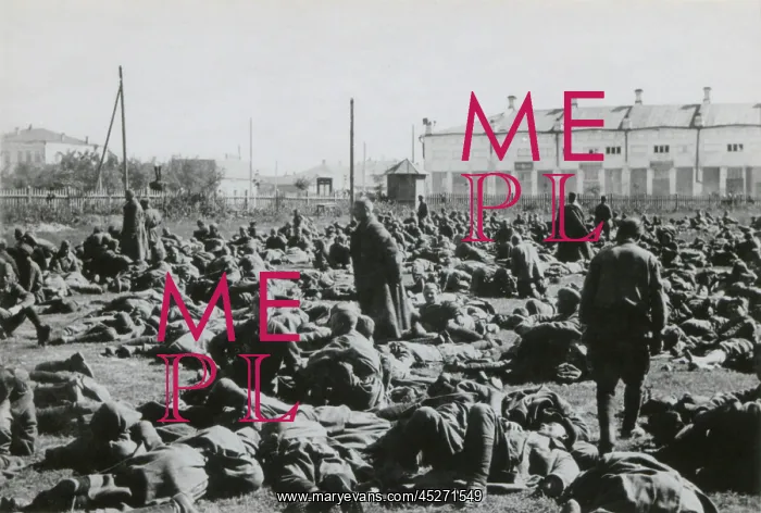 : Soviet prisoners of War in a camp at Potschuz : Soviet prisoners of War in a camp at Potschuz