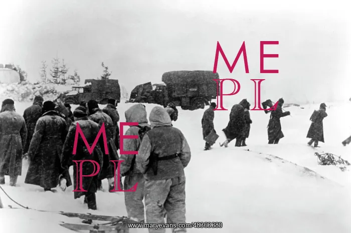 : Soviet prisoners of war at Lake Ilmen, 1943 : Soviet prisoners of war at Lake Ilmen, 1943