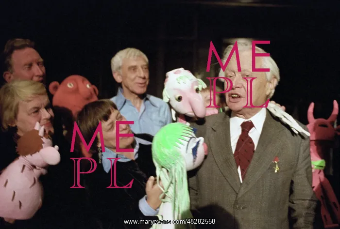 : Soviet puppeteer Sergei Obraztsov, 1982 : Soviet puppeteer Sergei Obraztsov, 1982