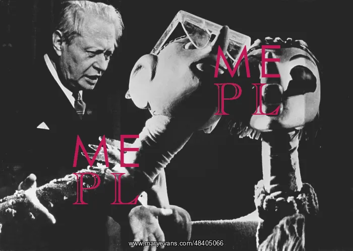 : Soviet puppeteer Sergey Obraztsov, 1976 : Soviet puppeteer Sergey Obraztsov, 1976