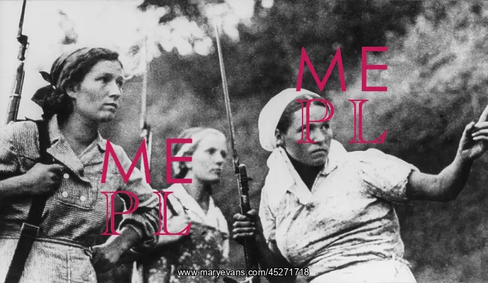 : The Soviet (Russian) women guerrillas armed with : The Soviet (Russian) women guerrillas armed with