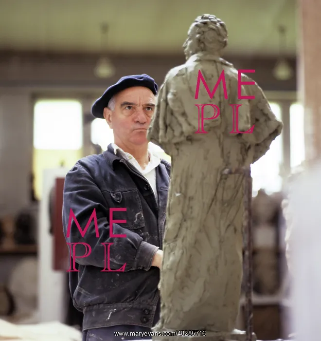 : Soviet sculptor Mikhail Anikushin, 1982 : Soviet sculptor Mikhail Anikushin, 1982