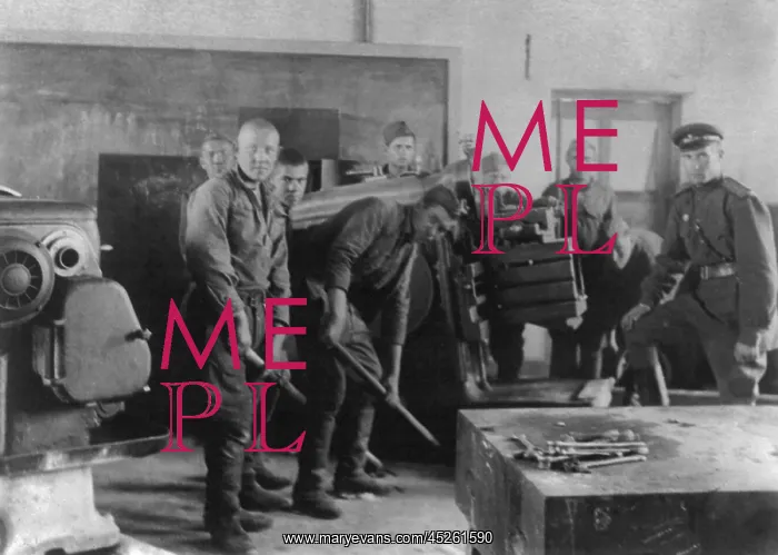 : Soviet soldiers removing industrial equipment : Soviet soldiers removing industrial equipment