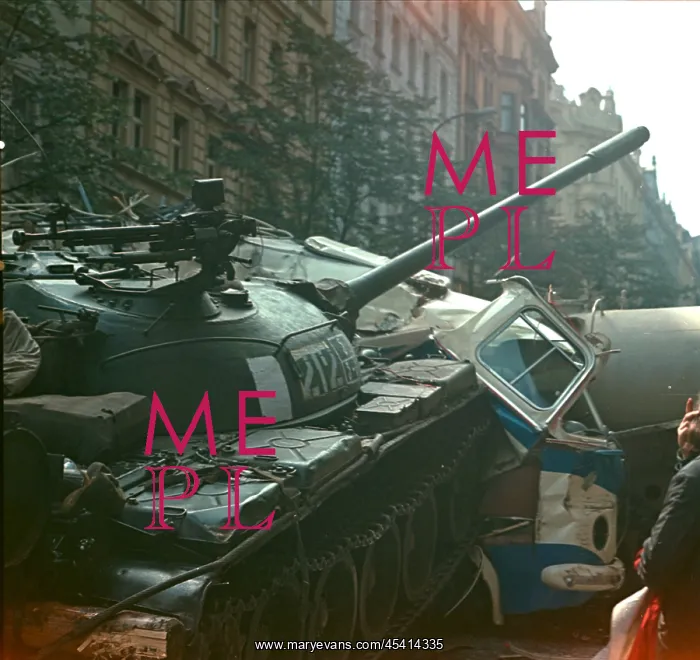 : Soviet tank - troops - soldiers - barricade, Prague : Soviet tank - troops - soldiers - barricade, Prague