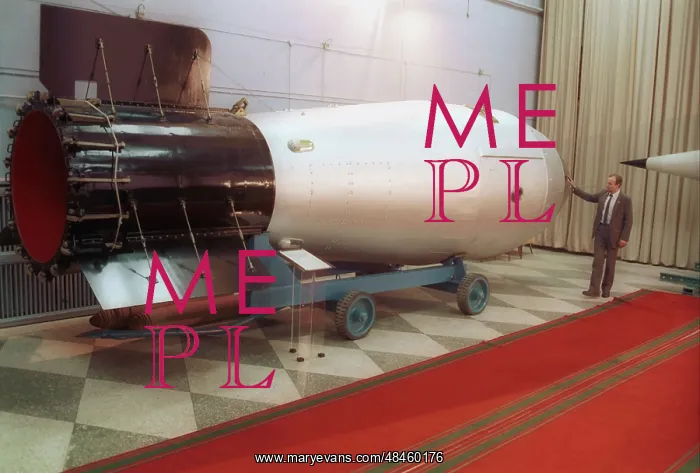 : Soviet Tsar Bomba at Sarov Atomic Bomb Museum, 1992 : Soviet Tsar Bomba at Sarov Atomic Bomb Museum, 1992