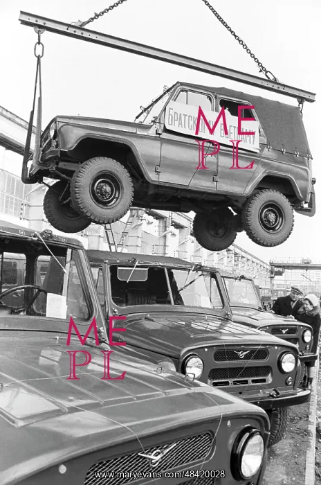 : Soviet UAZ off-road vehicles for Vietnam, 1973 : Soviet UAZ off-road vehicles for Vietnam, 1973