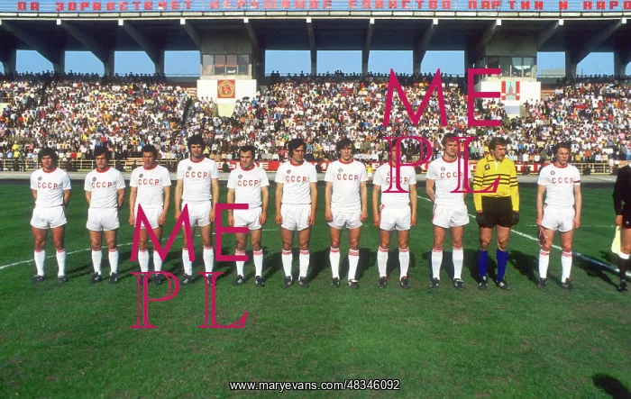 : Soviet Union football team before match against : Soviet Union football team before match against