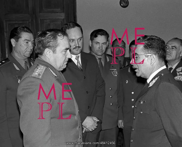 : Soviet Union and Peru military commanders meeting, 1972 : Soviet Union and Peru military commanders meeting, 1972