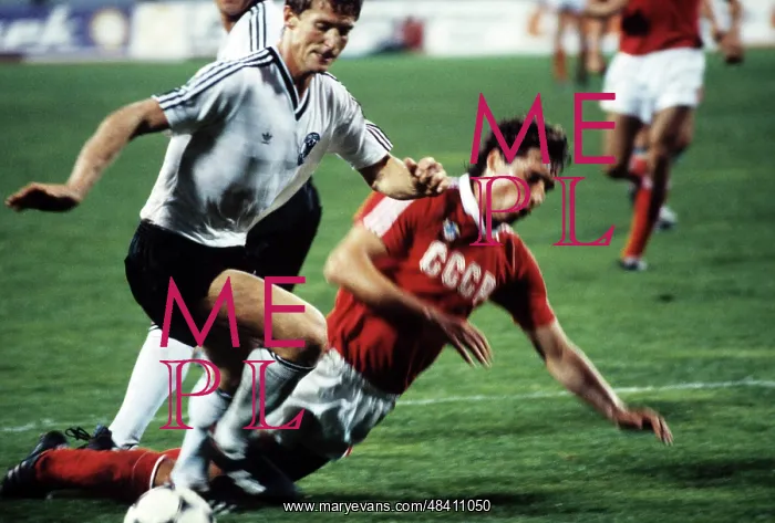 : Soviet Union and West Germany friendly football : Soviet Union and West Germany friendly football