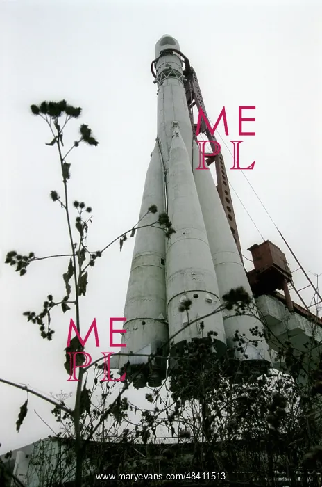 : Soviet Vostok rocket at Tsiolkovsky Museum in Kaluga, 2005 : Soviet Vostok rocket at Tsiolkovsky Museum in Kaluga, 2005