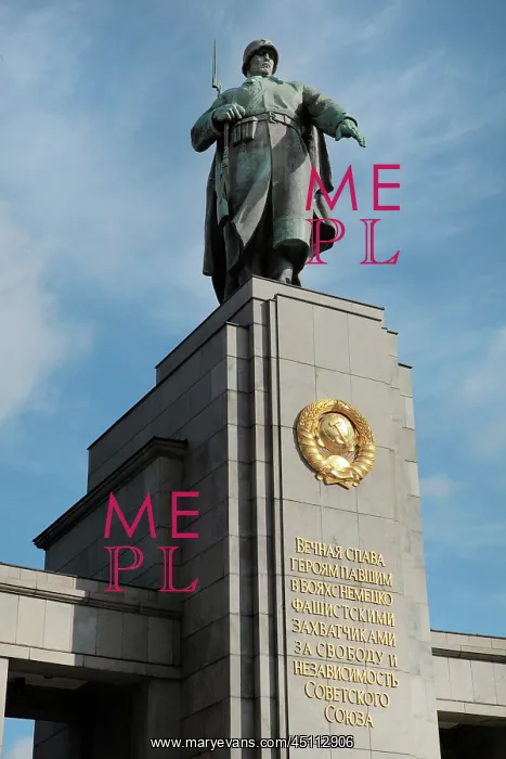 : Soviet War Memorial, Tiergarten, Berlin, Germany : Soviet War Memorial, Tiergarten, Berlin, Germany