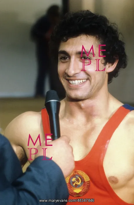 : Soviet weightlifter Yurik Vardanyan, 1980 : Soviet weightlifter Yurik Vardanyan, 1980
