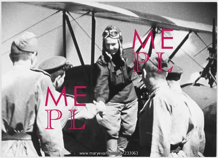 : SOVIET WOMAN PILOT : SOVIET WOMAN PILOT