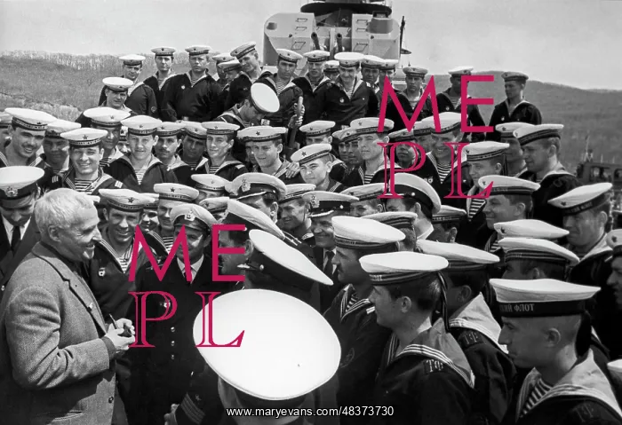: Soviet writer Konstantin Simonov visits Soviet seamen, 1975 : Soviet writer Konstantin Simonov visits Soviet seamen, 1975