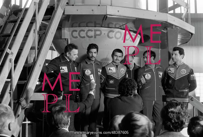 : Soyuz T-11 mission crews : Soyuz T-11 mission crews