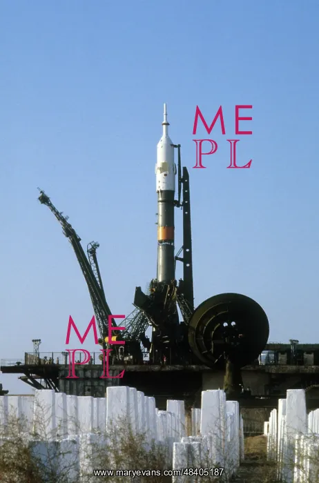 : Soyuz T-7 spaceship on launch pad, 1982 : Soyuz T-7 spaceship on launch pad, 1982