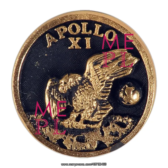 : Space Memorabilia - Apollo XI lapel pin : Space Memorabilia - Apollo XI lapel pin