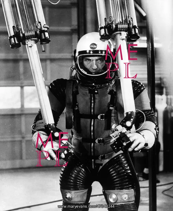 : Space Suit : Space Suit