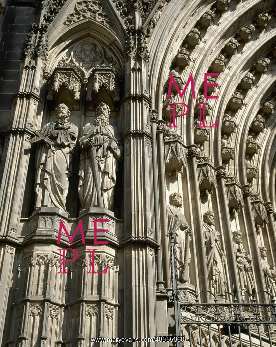 : Spain. Barcelona. Cathedral. Facade. Archivolt. Neogothic st : Spain. Barcelona. Cathedral. Facade. Archivolt. Neogothic st