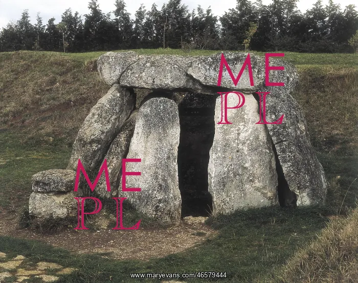 : Spain. Eguilaz. Aizkomendi Dolmen : Spain. Eguilaz. Aizkomendi Dolmen