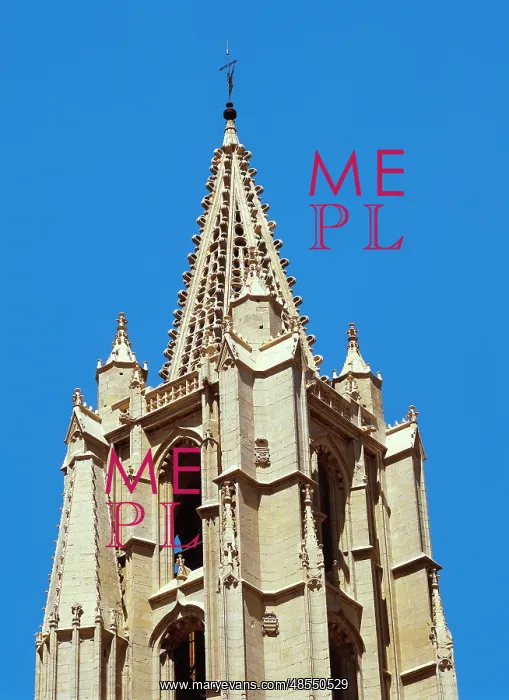 : Spain. Leon. Cathedral. 13th century. Gothic style. Clock to : Spain. Leon. Cathedral. 13th century. Gothic style. Clock to