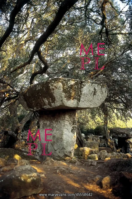  : SPAIN. MENORCA. Llafuda Tower, taula (table)