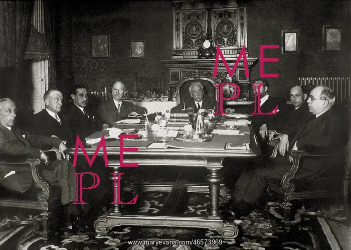 : Spain. Second Republic (1931). First meeting : Spain. Second Republic (1931). First meeting