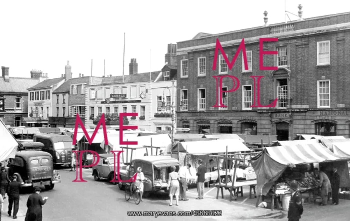  : Spalding, Market Place c1955