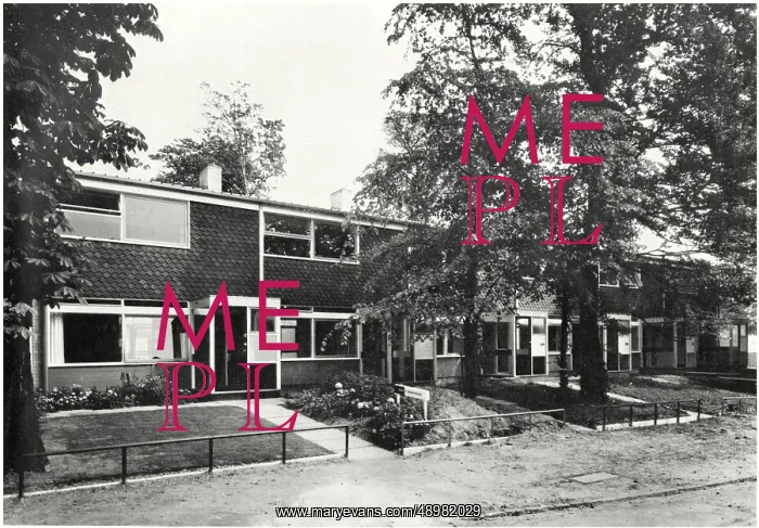 : Span houses in Blackheath designed by Eric Lyons : Span houses in Blackheath designed by Eric Lyons