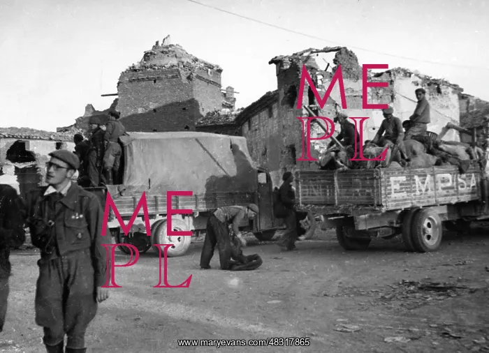 : Spanish national troops after the conquest of Belchite, 1938 : Spanish national troops after the conquest of Belchite, 1938