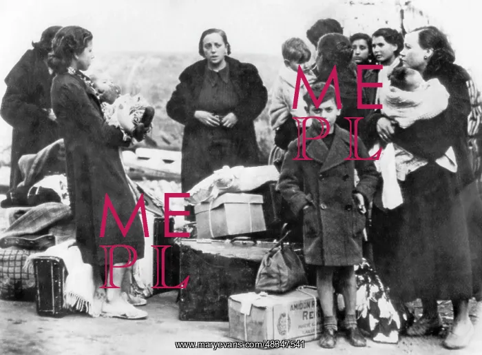 : Spanish refugees are waiting for admission : Spanish refugees are waiting for admission