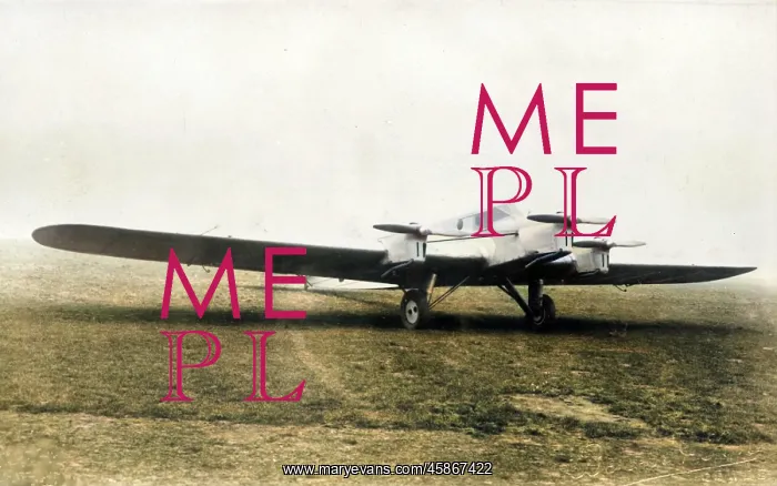 : Spartan Mailplane (forward view, on the ground) : Spartan Mailplane (forward view, on the ground)