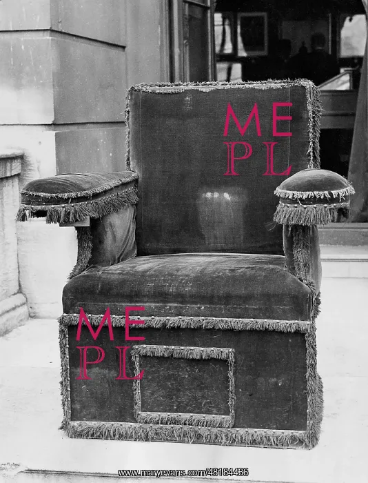 : The Speaker's Chair of the Old House of Commons : The Speaker's Chair of the Old House of Commons