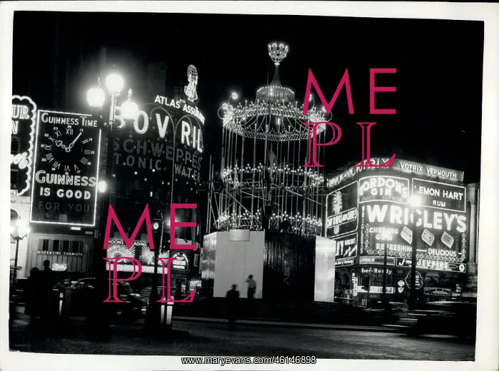 : Special lights in Piccadilly Circus, London, for Coronation : Special lights in Piccadilly Circus, London, for Coronation