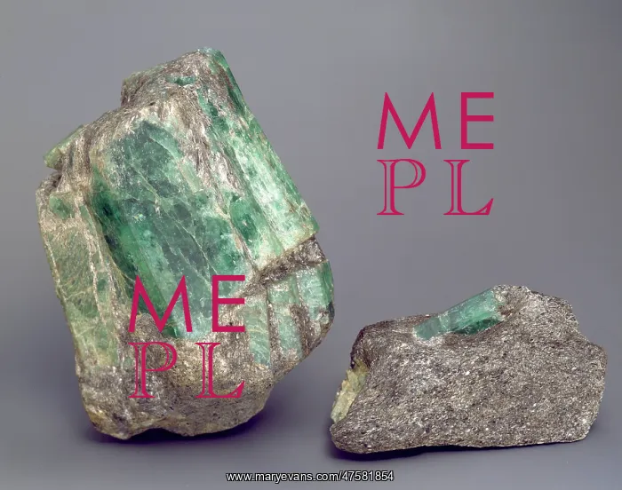 : Beryl. A specimen of beryl (beryllium aluminum silicate) : Beryl. A specimen of beryl (beryllium aluminum silicate)