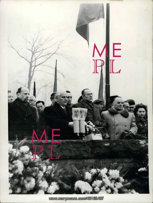 : Speech in memory of communist martyrs, East Berlin : Speech in memory of communist martyrs, East Berlin