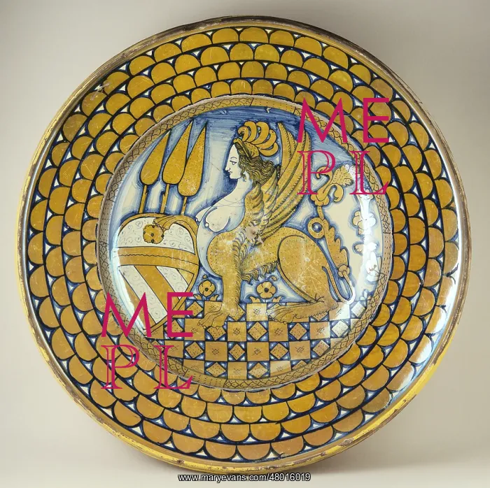  : Sphinx plate and crown