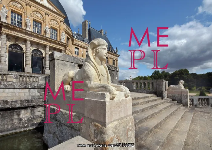 : Sphinxes, Chateau de Vaux-le-Vicomte, Maincy : Sphinxes, Chateau de Vaux-le-Vicomte, Maincy