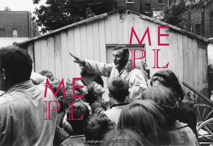 : Spike Milligan at adventure playground opening : Spike Milligan at adventure playground opening