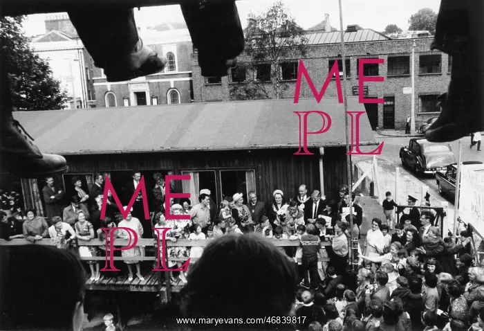 : Spike Milligan at adventure playground opening : Spike Milligan at adventure playground opening