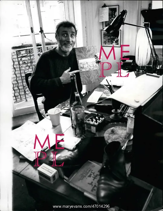 : Spike Milligan, comedian : Spike Milligan, comedian