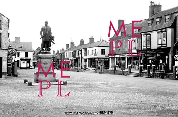  : Spilsby, Franklin Monument 1956