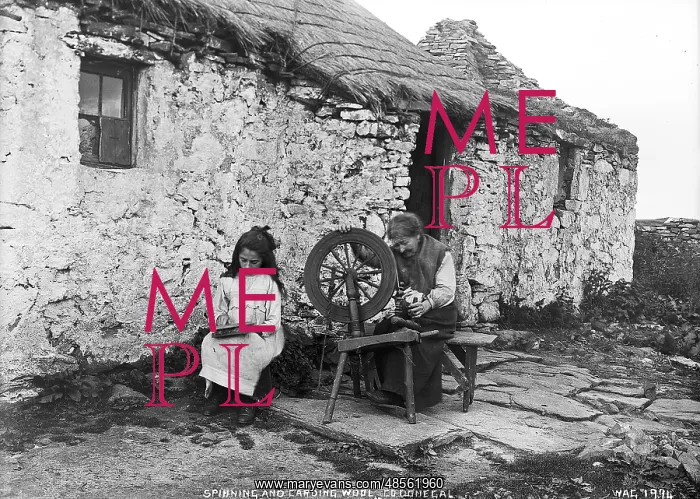 : Spinning and Carding Wool, Co. Donegal : Spinning and Carding Wool, Co. Donegal