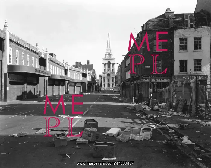 : SPITALFIELDS, LONDON : SPITALFIELDS, LONDON