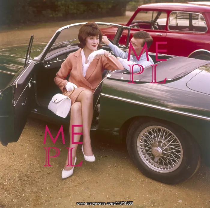: SPORTS CAR POSERS : SPORTS CAR POSERS