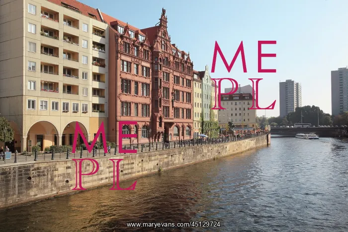 : Spreeufer and river Spree, Berlin, Germany : Spreeufer and river Spree, Berlin, Germany