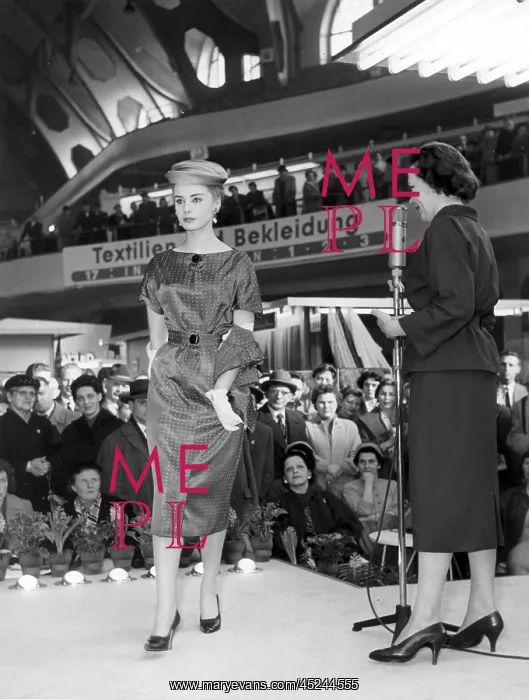 : Spring Fair 1957 in Frankfurt : Spring Fair 1957 in Frankfurt