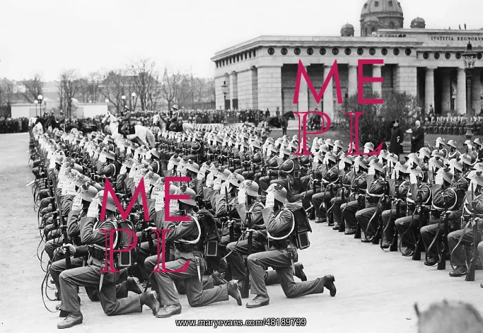 : Spring parade of the federal army, 1935 : Spring parade of the federal army, 1935